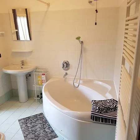 Apartment Airport Orio Studio *