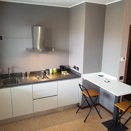 Airport Orio Studio Apartment *
